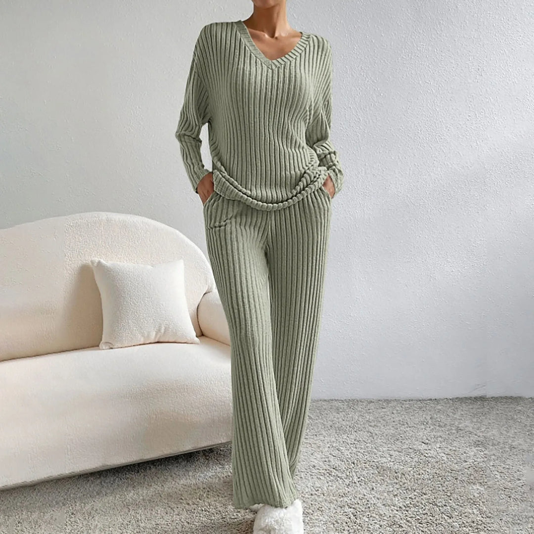 LINA™ KNITWEAR TWO-PIECE SET