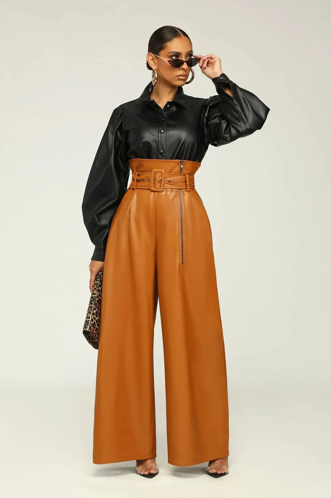 LINARA | High-waisted trousers with belt, side zipper